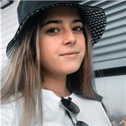 Me gustaria enfocarme en niños de primaria y me defino como una chica motivada y emprendedora